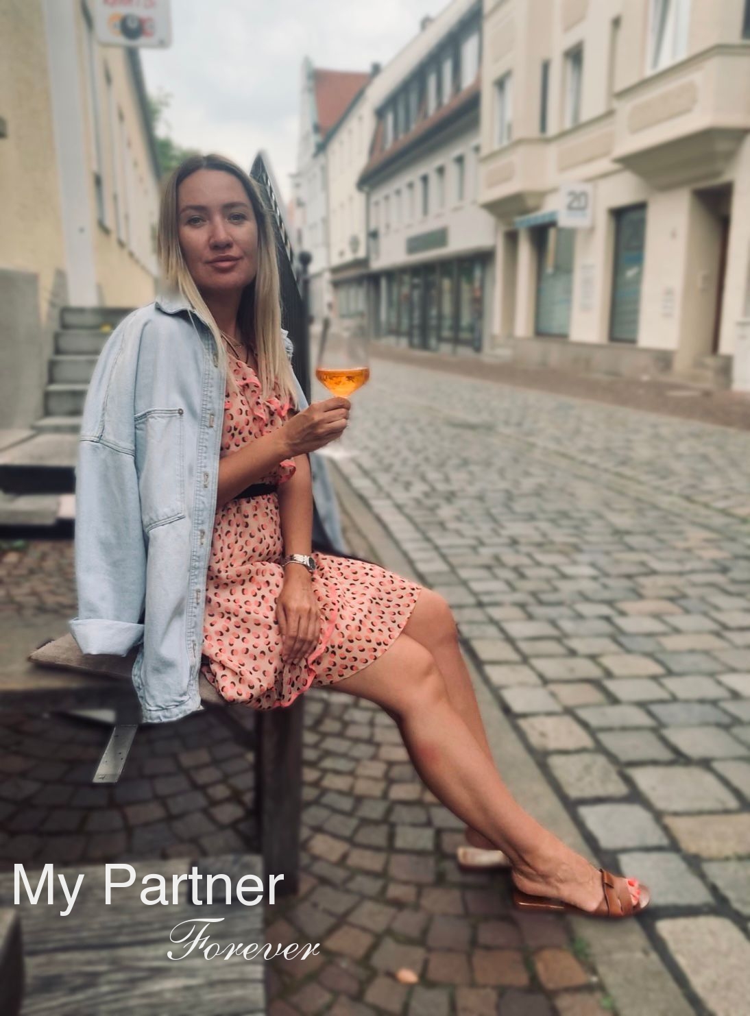Online Dating with Charming Ukrainian Girl Tatiyana from Kiev, Ukraine