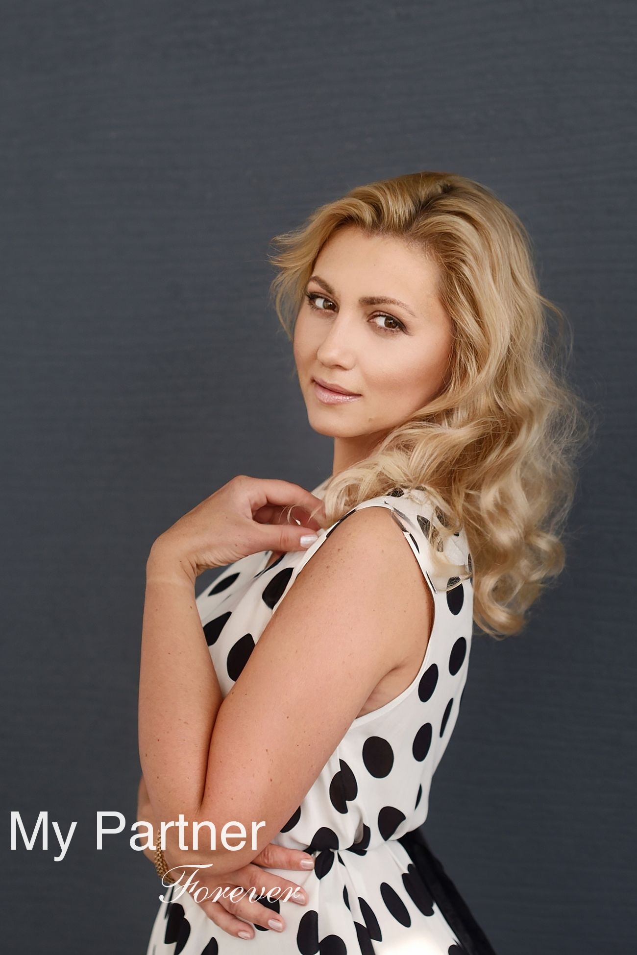 Online Dating with Gorgeous Russian Girl Irina from Almaty, Kazakhstan