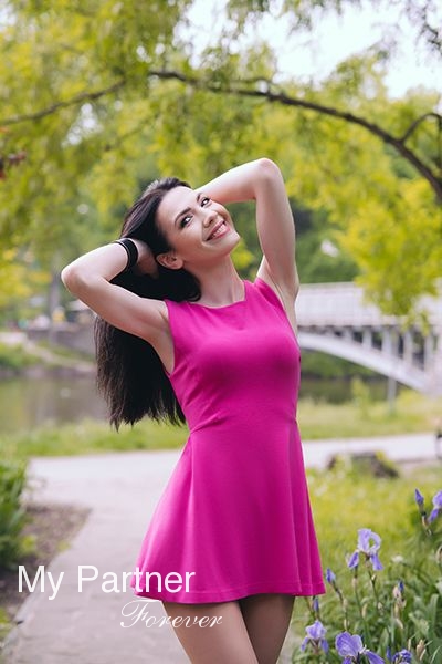 Online Dating with Gorgeous Ukrainian Woman Nataliya from Zaporozhye, Ukraine