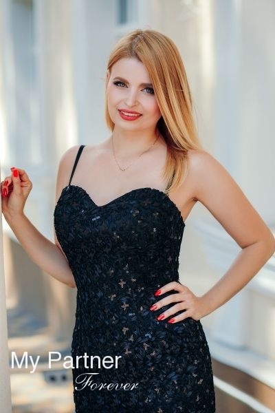Online Dating with Pretty Ukrainian Girl Irina from Zaporozhye, Ukraine