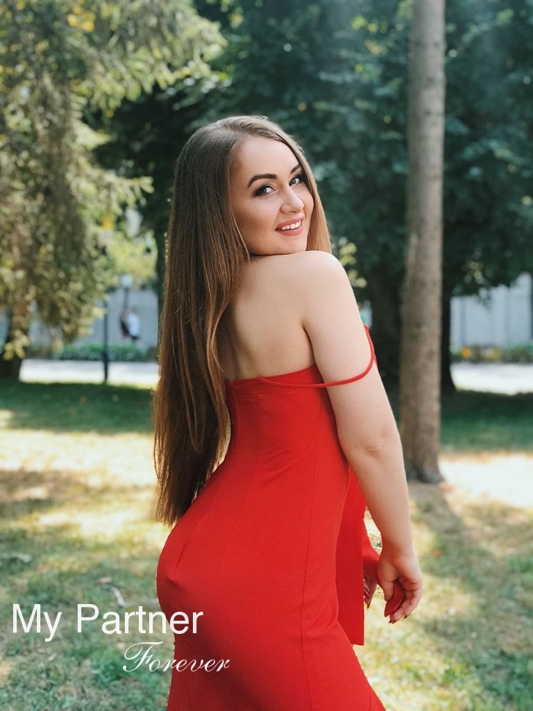 Online Dating with Sexy Ukrainian Woman Anastasiya from Vinnitsa, Ukraine
