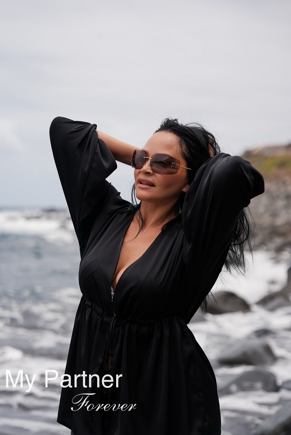 Online Dating with Sexy Ukrainian Woman Anna from Kherson, Ukraine