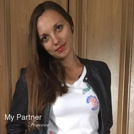 Online Dating with Single Belarusian Woman Marina from Borisov, Belarus
