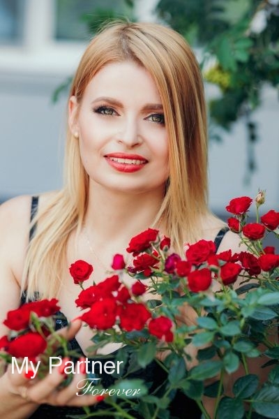 Online Dating with Single Ukrainian Girl Irina from Zaporozhye, Ukraine
