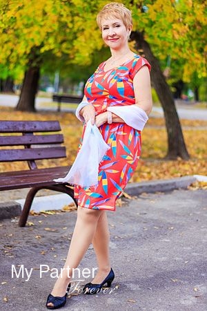 Online Dating with Stunning Ukrainian Girl Svetlana from Zaporozhye, Ukraine