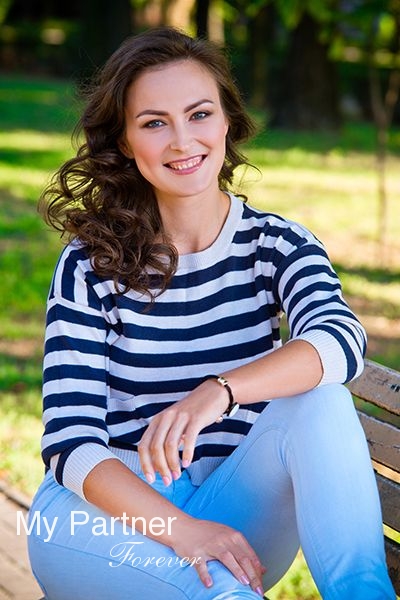 Single Girl from Ukraine - Alina from Zaporozhye, Ukraine