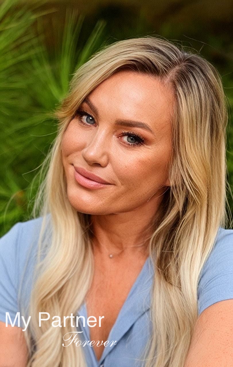 Stunning Ukrainian Girl Elena from Odessa, Ukraine