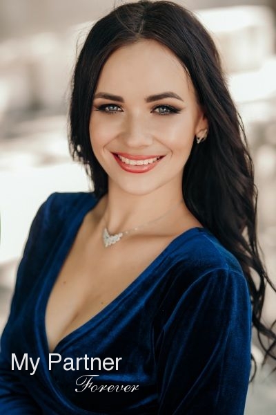 Ukrainian Girls Dating - Meet Alina from Zaporozhye, Ukraine