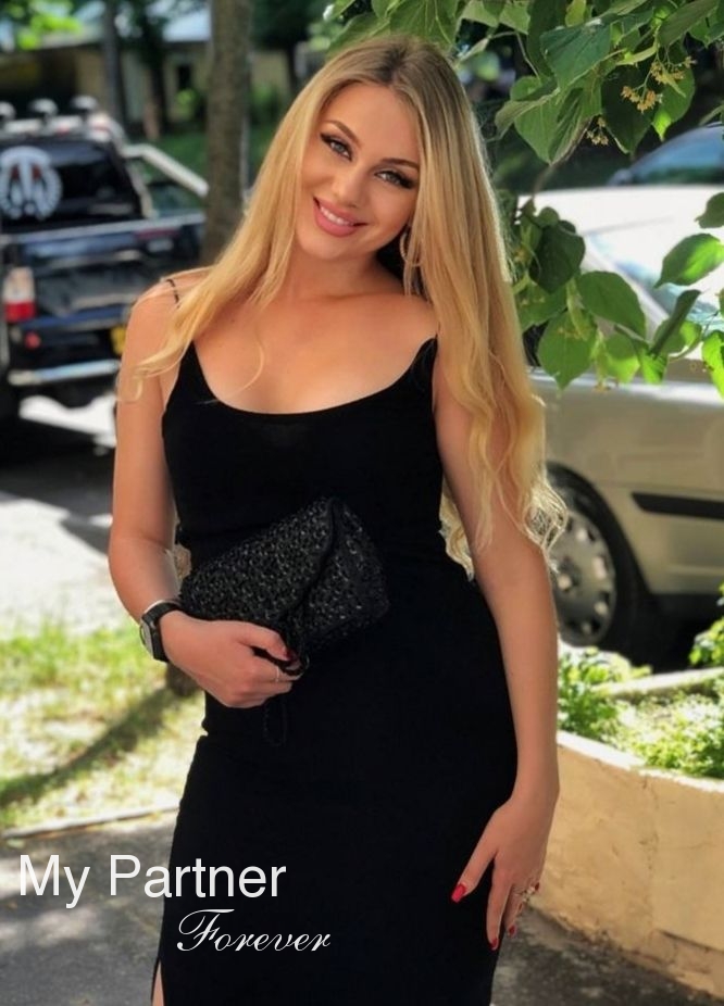 Ukrainian Woman Looking for Men - Snezhana from Khmelnitsky, Ukraine