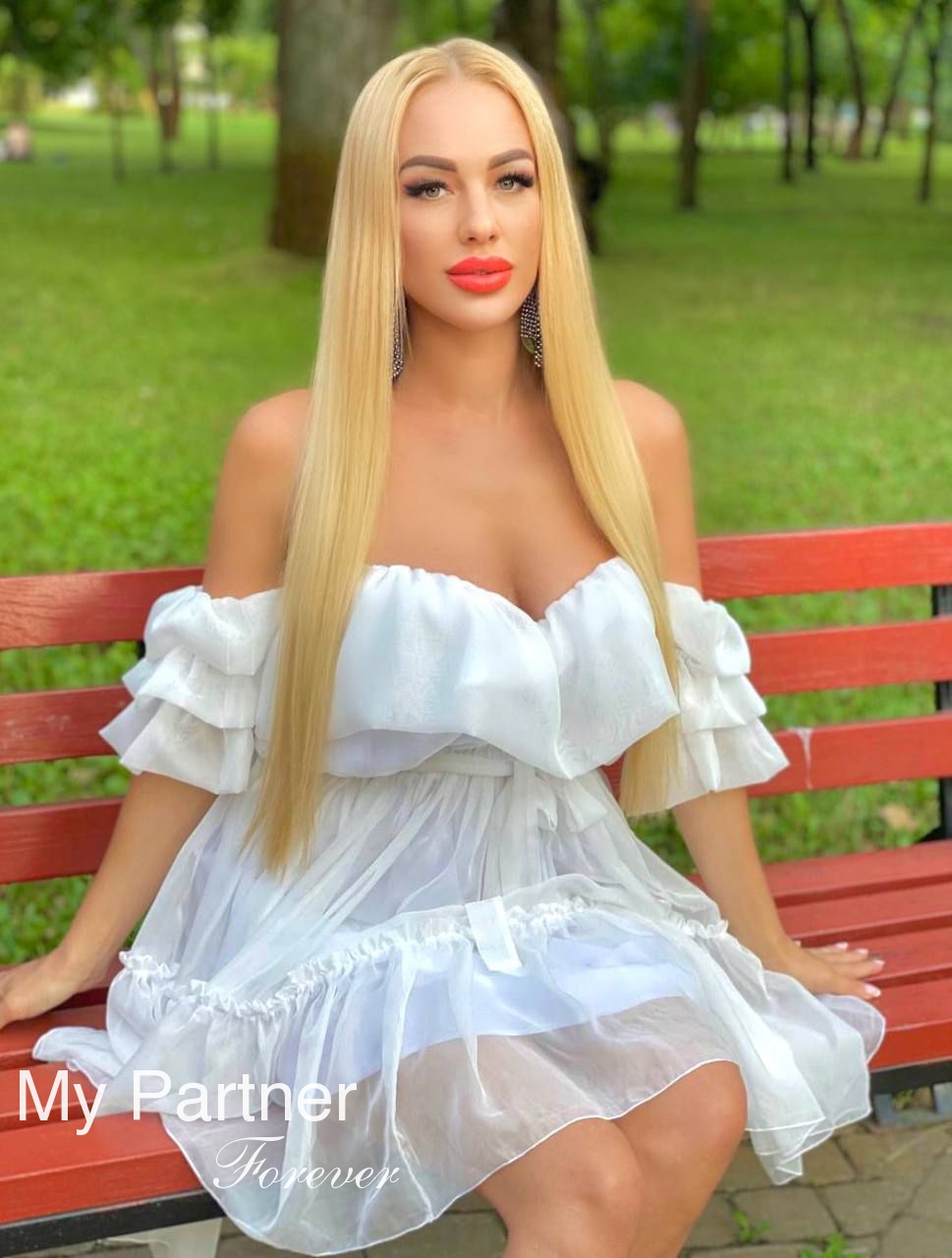 Ukrainian Woman Seeking Men - Anna from Kiev, Ukraine