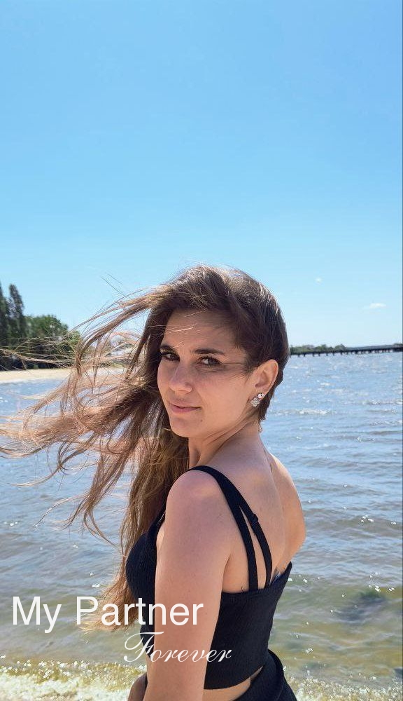 Ukrainian Woman Seeking Men - Olena from Nikolaev, Ukraine