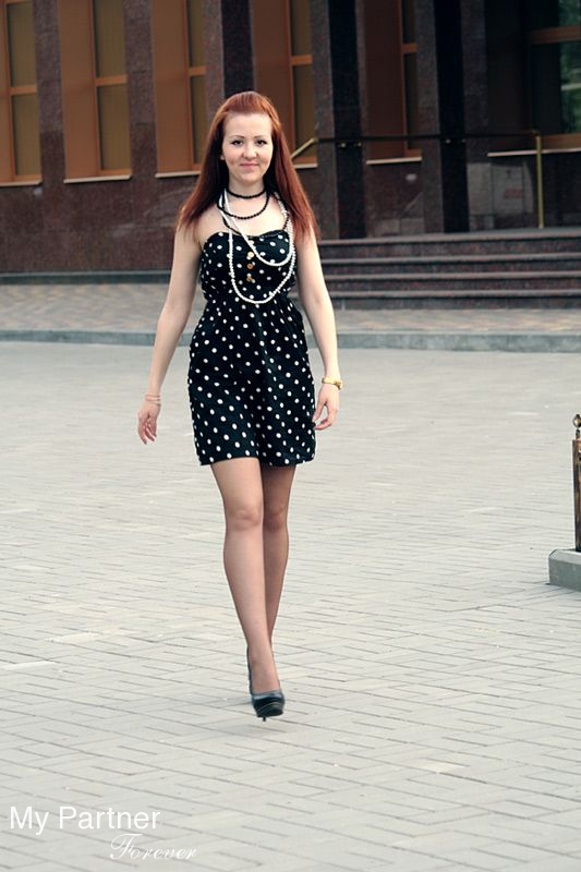 Online Dating with Stunning Ukrainian Woman Evgeniya from Zaporozhye, Ukraine